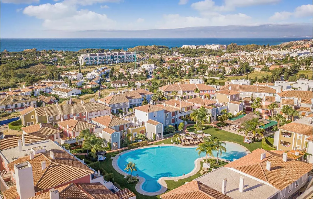 Cozy Apartment In Estepona With Kitchenette